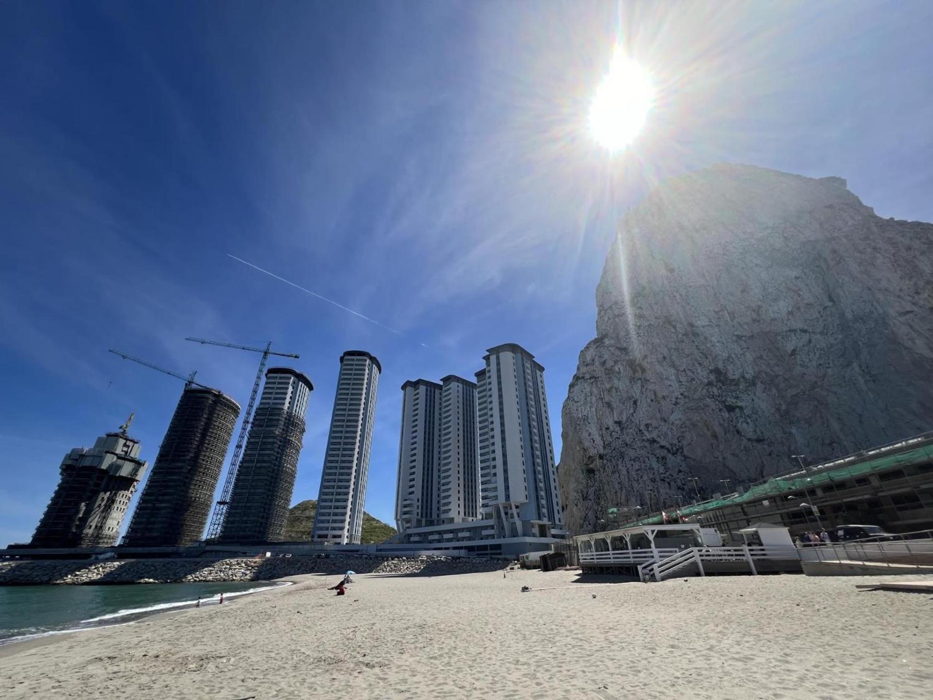 Marina Club Luxury Private Studio With Pool And Incredible Views Gibraltar Exterior foto