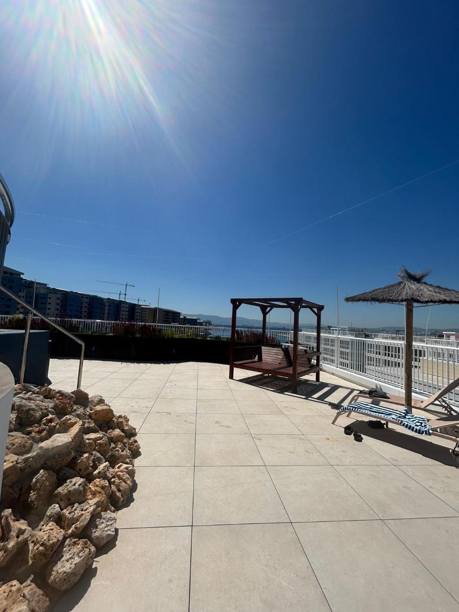 Marina Club Luxury Private Studio With Pool And Incredible Views Gibraltar Exterior foto